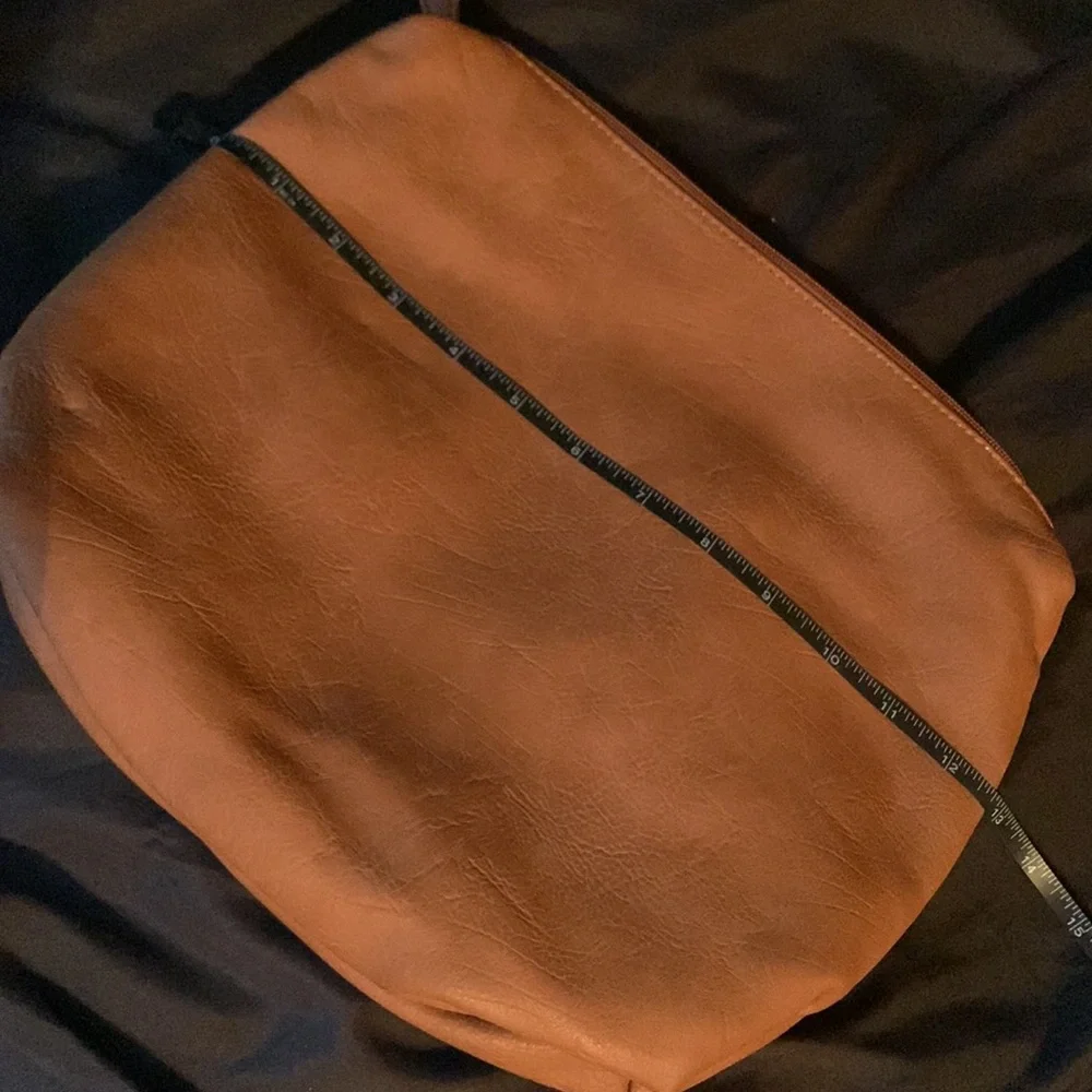STREET LEVEL Faux Leather Oversized Cognac Clutch Bag - Picture 5 of 5